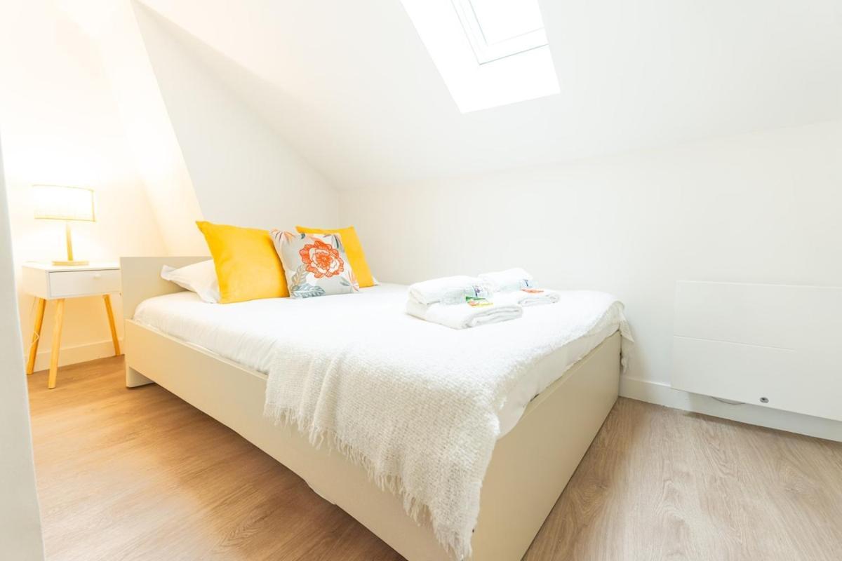 Duplex Confortable En Centre Avec 2 Chambres Chalons-en-Champagne Exterior photo