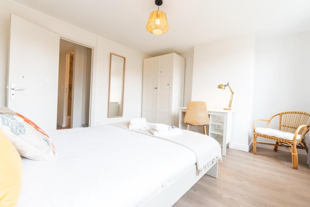 Duplex Confortable En Centre Avec 2 Chambres Chalons-en-Champagne Exterior photo
